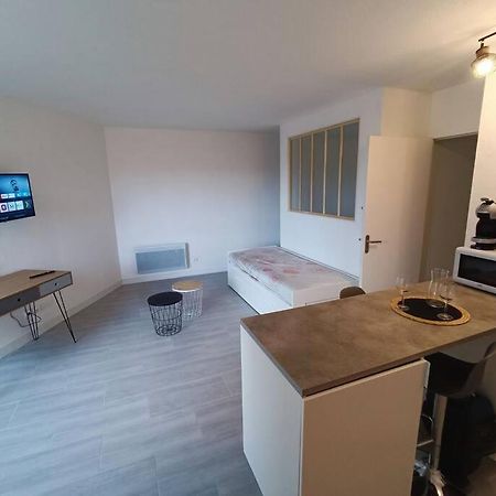 Appartement Tout Equipe 2 A 4 Couchages St Charles Marseille Exterior photo