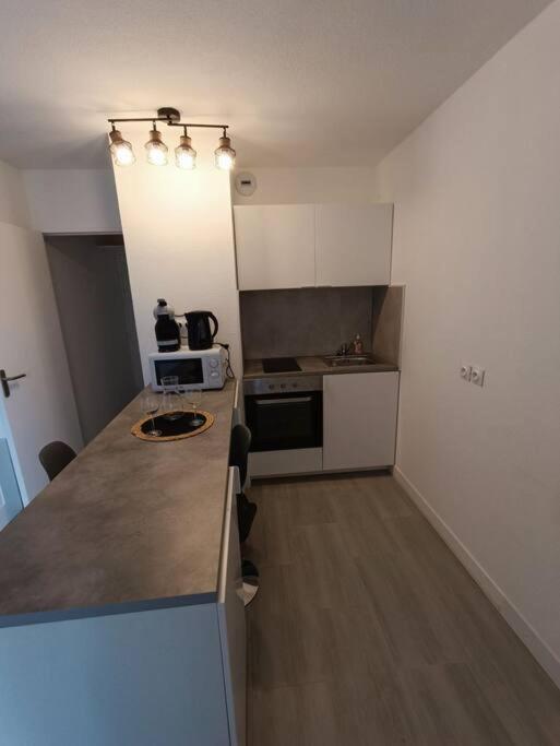 Appartement Tout Equipe 2 A 4 Couchages St Charles Marseille Exterior photo